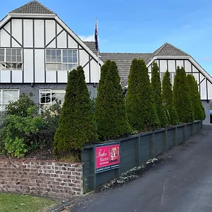 Tudor Manor 3*, Paraparaumu New Zealand